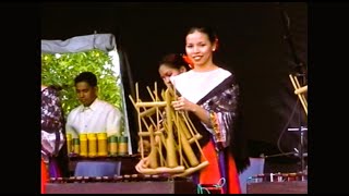 Banda Kawayan Pilipinas at Expo 2000 in Hanover Germany [upl. by Macmillan]