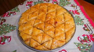 Bakllava tradicionale për festat e fundvitit sekreti i pjekjes dhe çfarë i jep shije [upl. by Okimat]