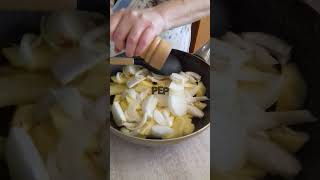 PATATE E CIPOLLE contorno squisito  ricetta economica  easy recipe shorts [upl. by Milan]