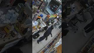 Thieves use truck to break into Sunland liquor store [upl. by Aurora336]