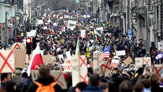 Manifestations en Europe pour défendre les libertés imposant cortège à Bruxelles [upl. by Attalie]