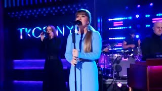 Kelly Clarkson Says She’s on a Weight Loss Drug [upl. by Nwaf]