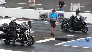 The difference between Harley Davidson and Hayabusa  drag race [upl. by Flss197]