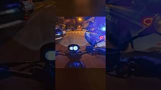 Se fossi stato un poliziotto avrei fatto questo tutto il giorno…motovlog moto polizia [upl. by Dael]