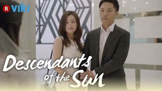 Descendants of the Sun  EP4  How Jin Goo amp Kim Ji Won Met Eng Sub [upl. by Goldsmith]