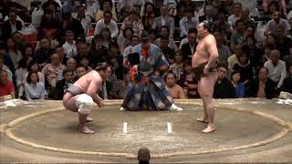 Tochinoshin VS Hakuho Natsu 2018 day 12 [upl. by Lorain]