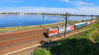 I love Siberia in the summer Walk in Irkutsk to the railway Russian passenger trains to Moscow [upl. by Ymorej83]