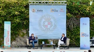 Sigfrido Ranucci conduttore di Report al Vasto dautore festival [upl. by Esinev]