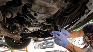 RENAULT Trafic  Vauxhall Vivaro mk3 oil filter change [upl. by Caldera]