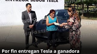 Recibe Tesla ganadora de sorteo de Santa Catarina  Monterrey [upl. by Elyr]