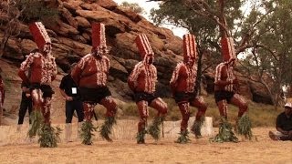 Découverte de la culture aborigène au coeur du désert australien [upl. by Huda212]