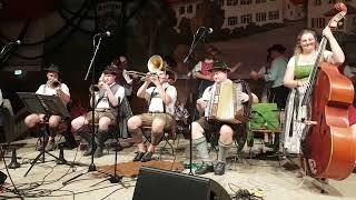 Hallgrafen Musikanten spielen auf der Ayinger Bräukirta 2023 die quotSommerfest Polkaquot [upl. by Anni]