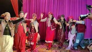 Pahadi Nati dance  Himachali Nati dance  Pahadi dance Himachali viral dance pahariswag shorts [upl. by Stambaugh]