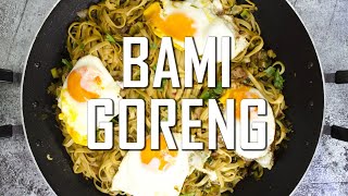 Bami Goreng  Heerlijk Indisch recept uit de Indische keuken  Indische gerechten [upl. by Yblek]