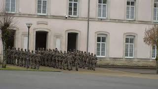 Adieu aux armes du Général Gérin commandant de lécole de gendarmerie de CHAUMONT [upl. by Neveda]