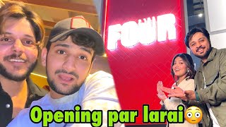 Doston ne New resturant open karliya or meri larai hojati😔  ft All YouTubers in one vlog😍 [upl. by Roinuj705]