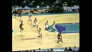 Scottie Pippen Dunks Over Alonzo Mourning [upl. by Macomber322]