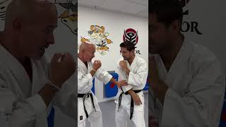 Karate  Selbstschutz 💪🥋 leichter Drill shitoryukarate [upl. by Riedel449]