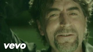 Joaquín Sabina  Paisanaje Videoclip [upl. by Cornish]