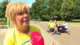 Wandelaars lopen alternatieve Vierdaagse in Flevoland via app [upl. by Lennahs743]