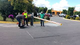 INSTALACION DE PLUMAS Y ACCESO VEHICULAR [upl. by Etyam138]