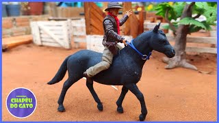 Fazenda de Brinquedo INCRÍVEL Domando O Indomável Cavalo Tordilho Negro [upl. by Remot]