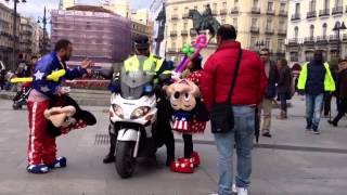 Costumed performers attack heckler in Madrid [upl. by Ramoj]