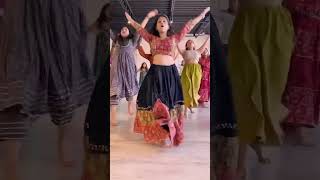 Nagada sang dhol baje 💃😍 dance  shortsyoutubevedio navratra garba [upl. by Liagiba]