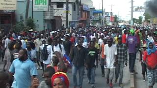 Manifestations antigouvernementales Reportage Intégral [upl. by Nairbo]