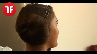 Comment faire un chignon de soirée déporté sur le côté  par Terrfemina [upl. by Juliana]