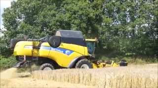 Moisson 2014 New Holland CX760 [upl. by Eleahcim849]