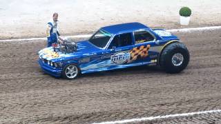 Tractor Pulling Ahoy Rotterdam 2011 Dr Power Stage V BMW full pull Two Wheel Drive klasse [upl. by Eerazed]