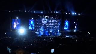 Gli angeli  Vasco Rossi  Live Kom 2015 Messina [upl. by Enneibaf]