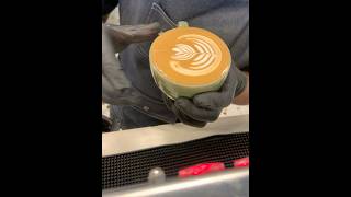 The beautiful latte art cafevlog coffeelatte latte barista coffeedhappy national coffee day [upl. by Bloch]