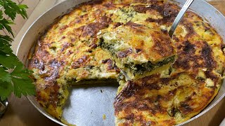 Lakrore tradicionale me miell misri me spinaqTraditional Albanian corn flour spinach pie recipe [upl. by Nuli]