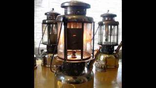 Coleman L427 QuickLite Lantern [upl. by Zinnes269]