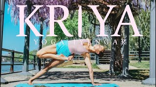 Clase de Yoga Iyengar para Iniciántes  Posturas de pie e invertidas  1h30min de practica NUEVO [upl. by Azaria]