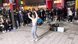 HONGDAE KPOP BUSKING  Viviz Maniac [upl. by Ella922]