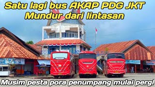 Satu lagi bus AKAPPDG JKT Mundur dari lintasan [upl. by Stutsman]