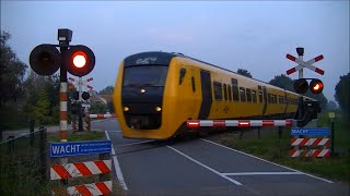 Spoorwegovergang Laag Zuthem  Dutch railroad crossing [upl. by Ysdnyl149]