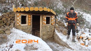 Building a Warm Shelter in the Wild Woods Bushcraft Survival HOUSE UNDERGROUND  ASMR [upl. by Irreg]