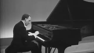 Chopin Mazurka Op 30 n 3  Arturo Benedetti Michelangeli [upl. by Claudius]