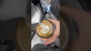 Rosetta amp swan beginner coffee latte barista coffeelatte coffeelover coffeelatte coffeetime [upl. by Bary]