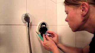 Hansgrohe Technik Installation eines ShowerSelectUnterputzThermostats [upl. by Saddler]