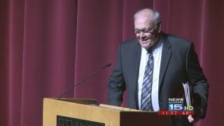 Legenday Purdue basketball coach Gene Keady speaks at Honeywell Center in Wabash [upl. by Nawd]