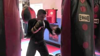 LEE SELBY WORKS THE HEAVY BAG AHEAD OF FERNANDO MONTIEL CLASH ON OCT 14 IN ARIZONA FOOTAGE [upl. by Asselam962]