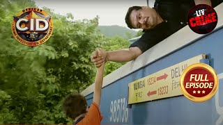 Daya और Shreya कैसे बचाएँगे चलती Train में से बच्चों कोCIDViral VideosFull Episode8th June 2023 [upl. by Ertemed]