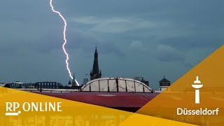 Kirmes in Düsseldorf 2017 wegen Unwetter unterbrochen [upl. by Attener427]