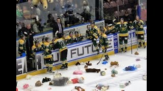 Penticton VEES Teddy Bear Toss Goal 2016 [upl. by Troc610]