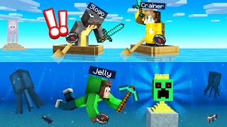 Minecraft SPEEDRUNNER vs HUNTERS On WATER [upl. by Matless]